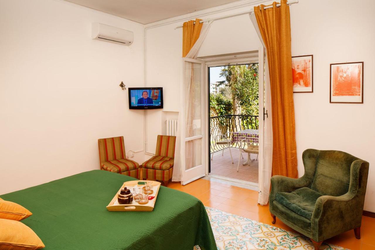 Casanna Apartment Sorrento Bagian luar foto